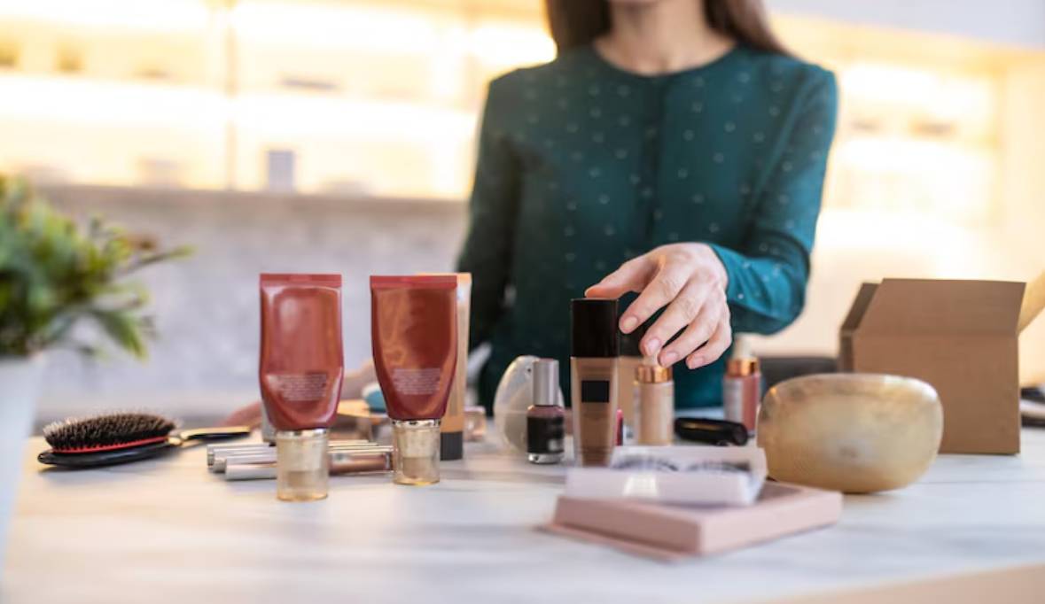 Online workshop demonstration beauty products